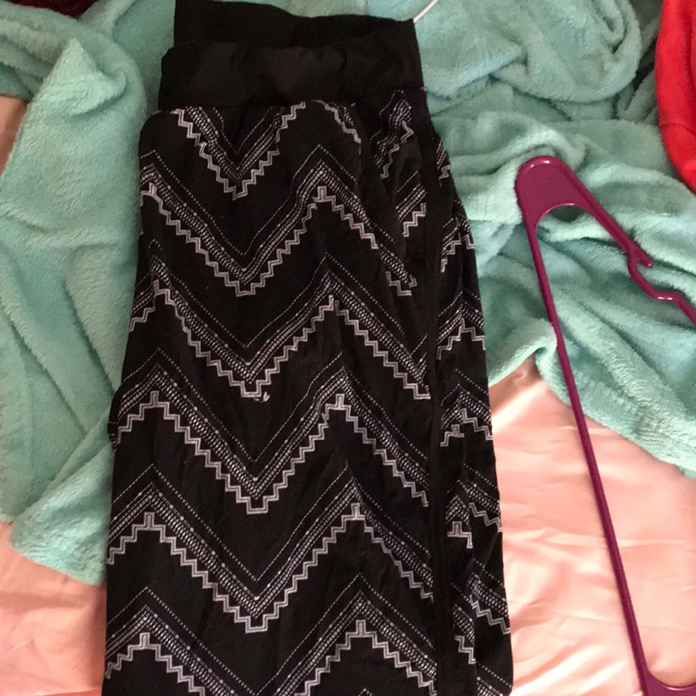 No boundaries sweatpants
